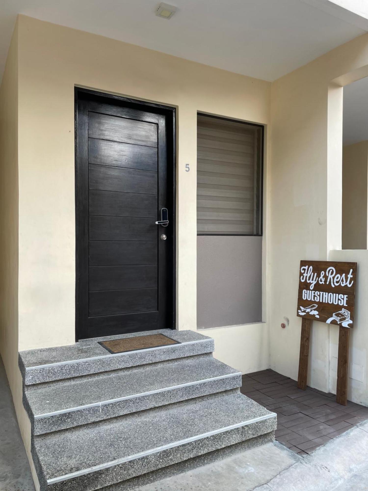 מקטאן Fly & Rest Guesthouse - Mactan-Cebu International Airport מראה חיצוני תמונה